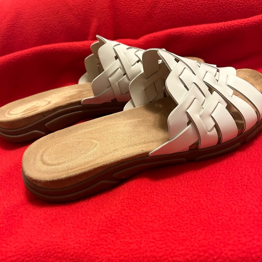 Easy Spirit Marsha sandals wide